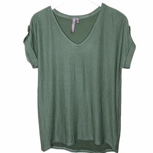 NWOT Stitch Fix Brian & Em stretch Vee neck top